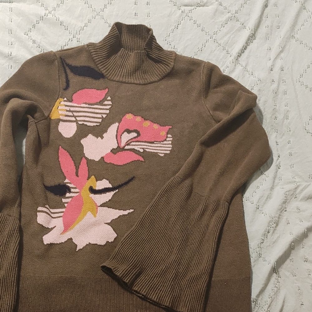 Green Floral Women's Sweater